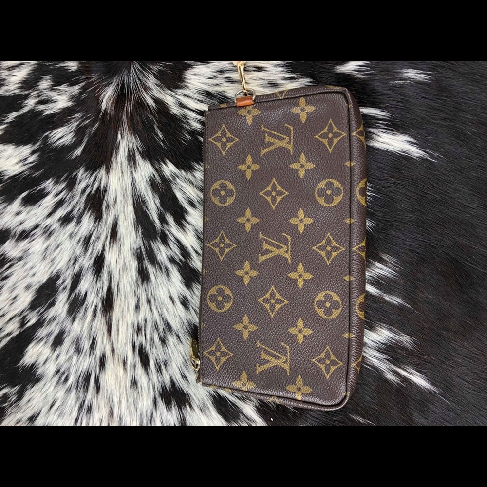Louis Vuitton Wristlet